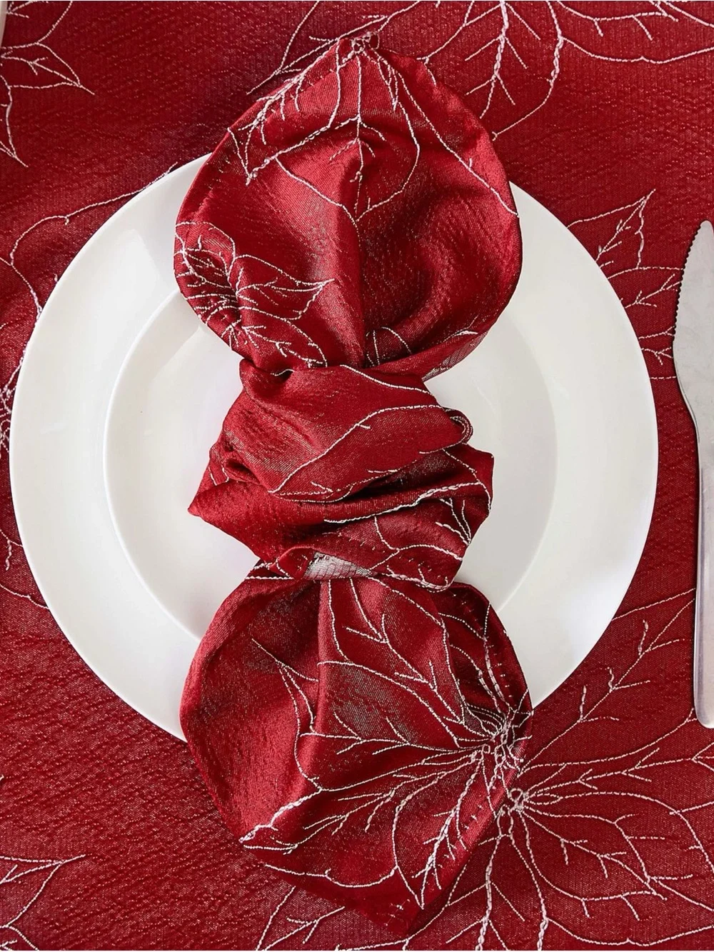 Laura Ashley Red Embroidered Leaf Table Napkins Set of 6